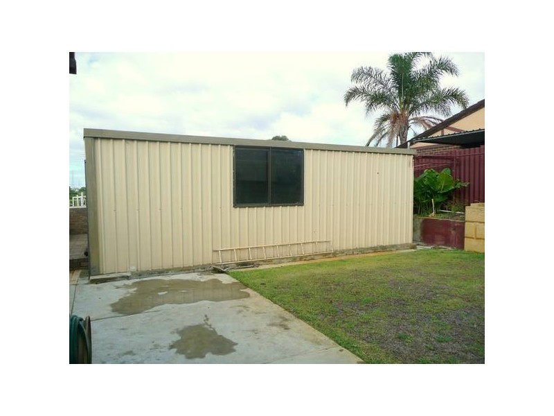 4 Meadowbank Terrace, South Lake WA 6164