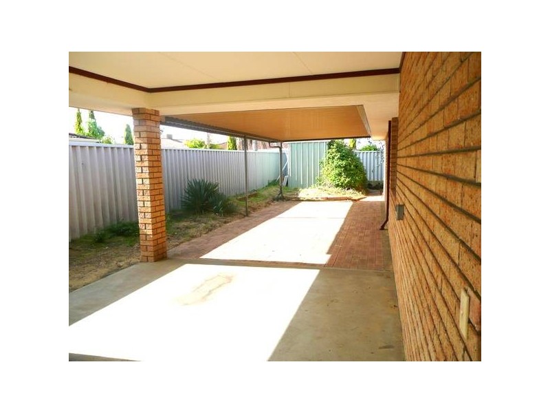 14 Bolderwood Drive, South Lake WA 6164