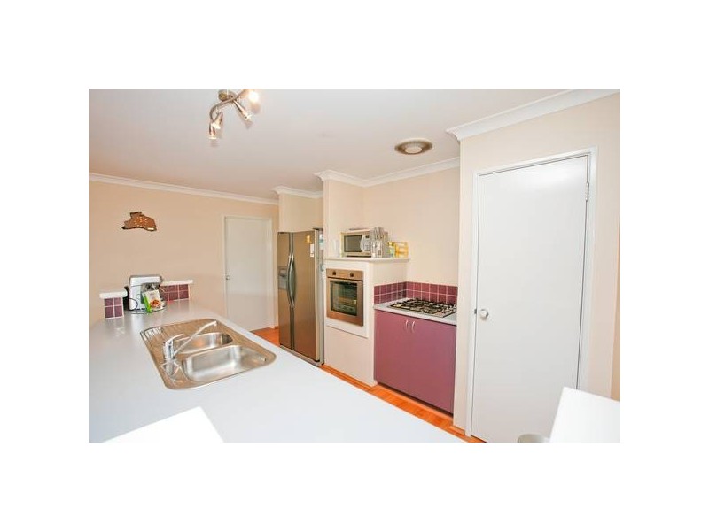 15 Covington Loop, Success WA 6164