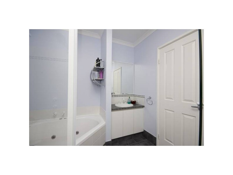 12 Caridean Way, Hammond Park WA 6164