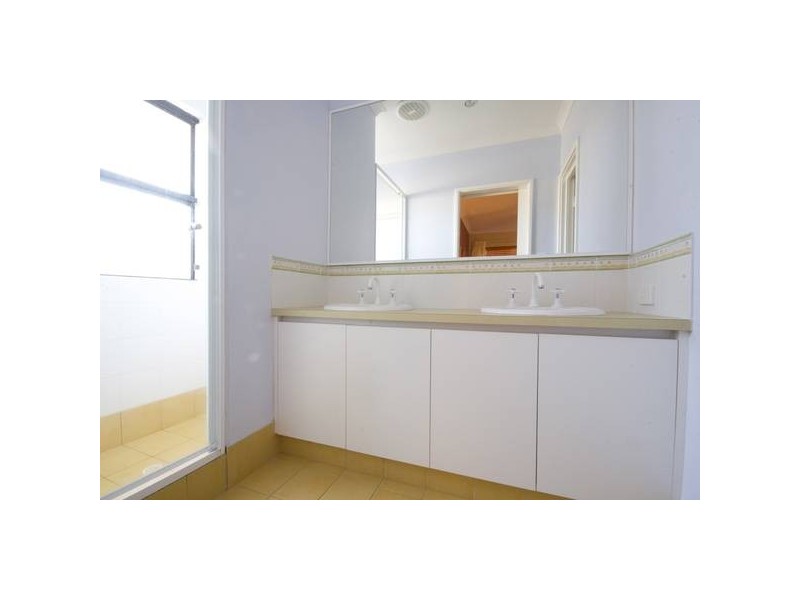 12 Caridean Way, Hammond Park WA 6164