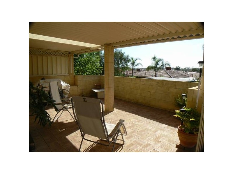 64 Newton Street, Spearwood WA 6163