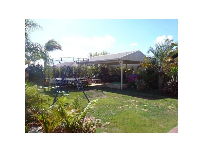 7 Breaden Pass, Success WA 6164