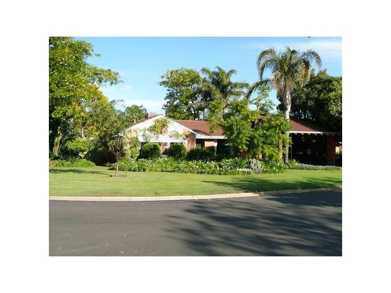 1 Grebe Gardens, Yangebup WA 6164