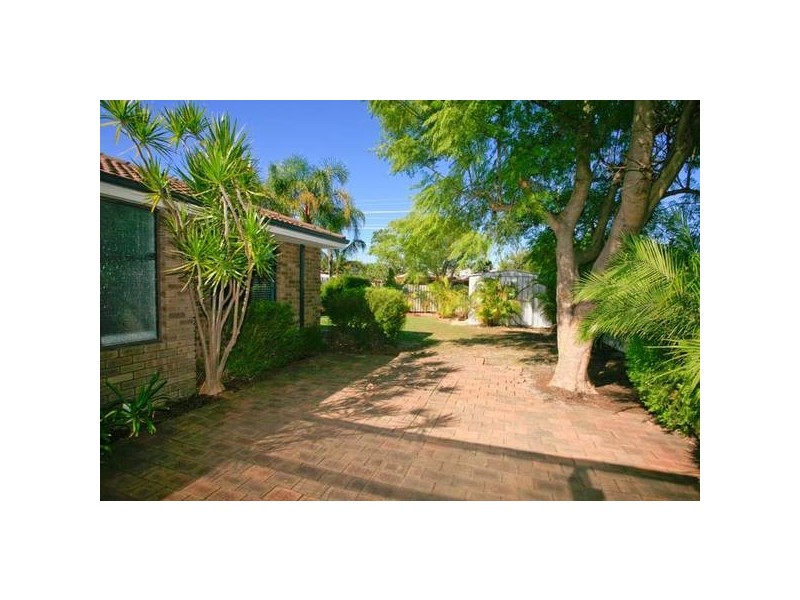 30 Marchant Drive, Bibra Lake WA 6163