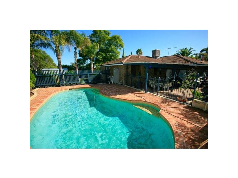 30 Marchant Drive, Bibra Lake WA 6163