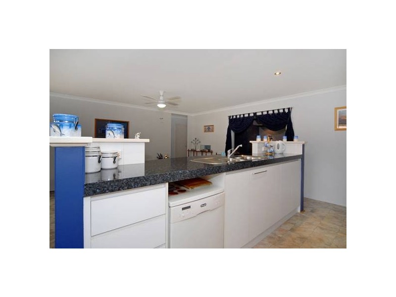 4 Ranunculus Court, Beeliar WA 6164