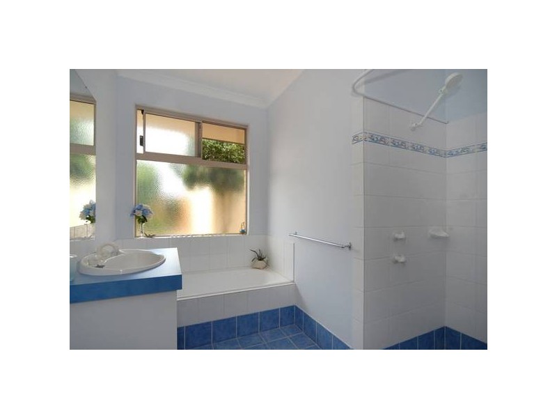 4 Ranunculus Court, Beeliar WA 6164