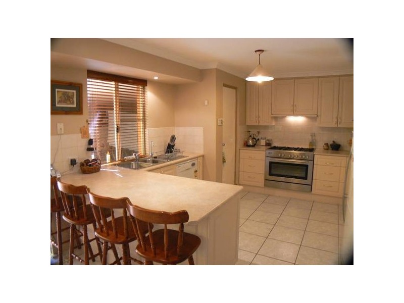 13 Gumina Place, Munster WA 6166
