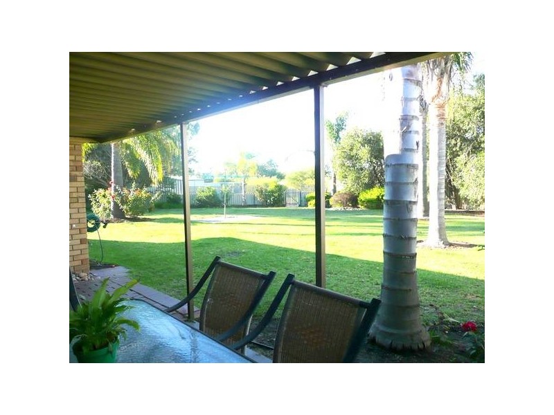 14 Waigen Place, South Lake WA 6164