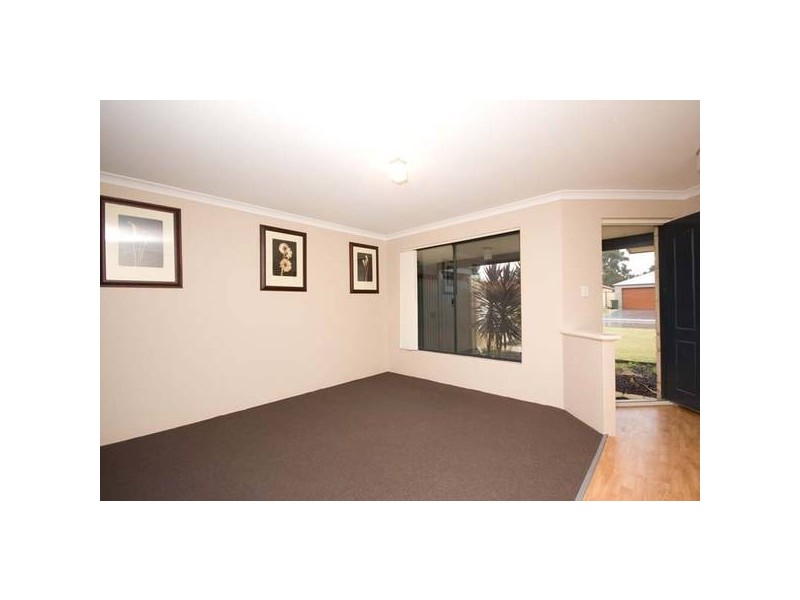 7 Montgomery Drive, Success WA 6164
