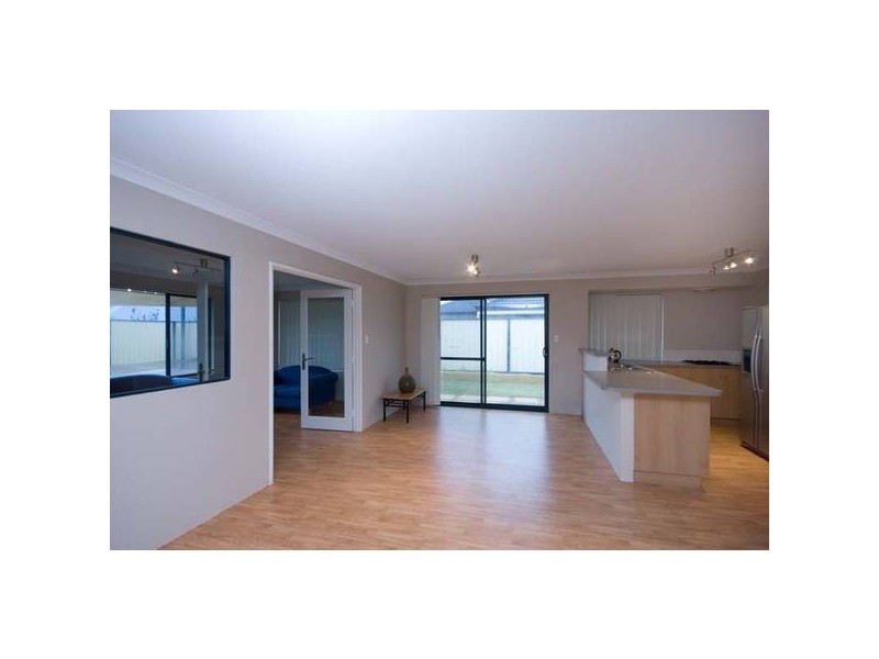 7 Montgomery Drive, Success WA 6164
