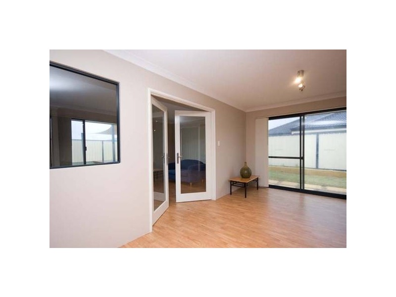7 Montgomery Drive, Success WA 6164