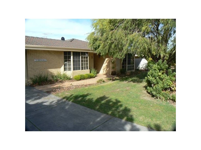 18 Ranford Loop, Kardinya WA 6163