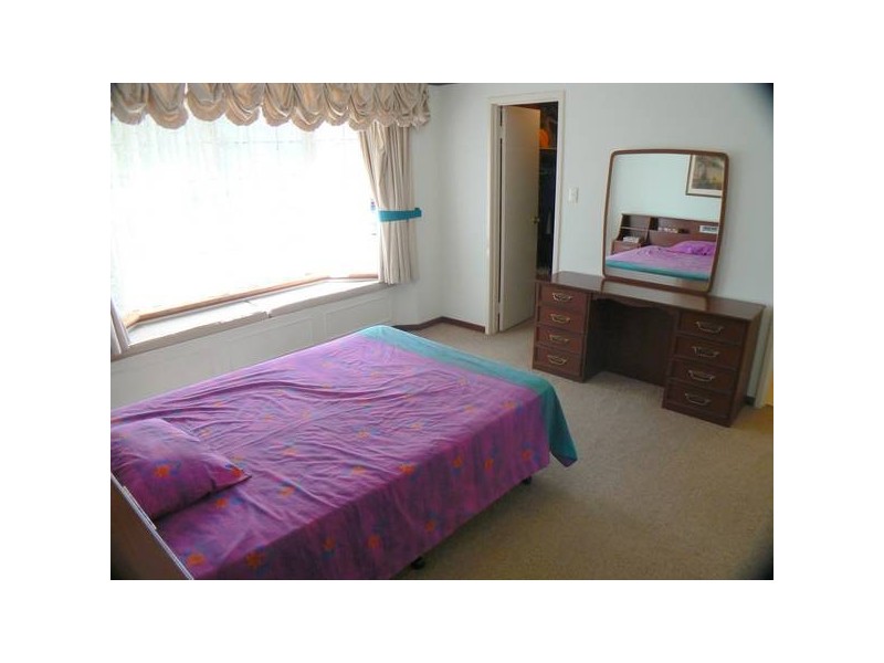 18 Ranford Loop, Kardinya WA 6163