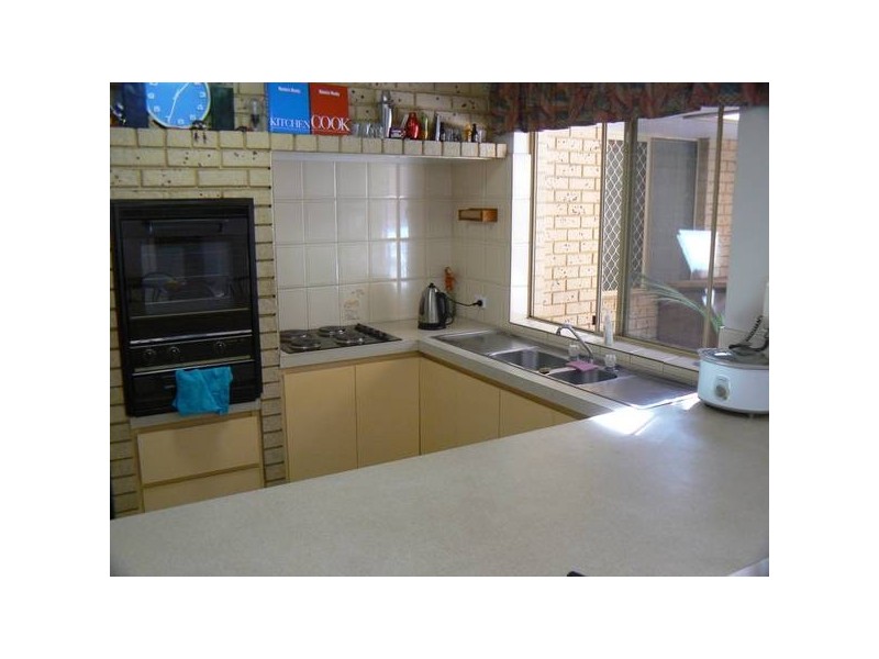 18 Ranford Loop, Kardinya WA 6163