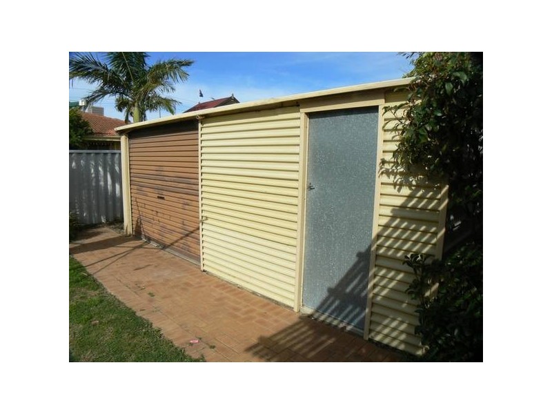 18 Ranford Loop, Kardinya WA 6163