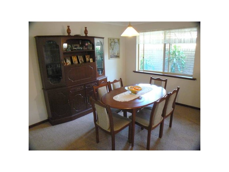 18 Ranford Loop, Kardinya WA 6163