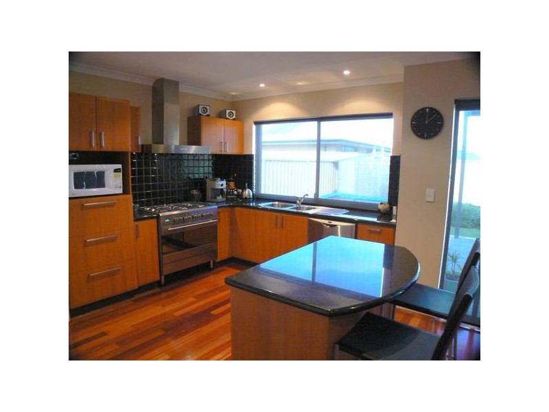 17 Catspaw Avenue, Beeliar WA 6164