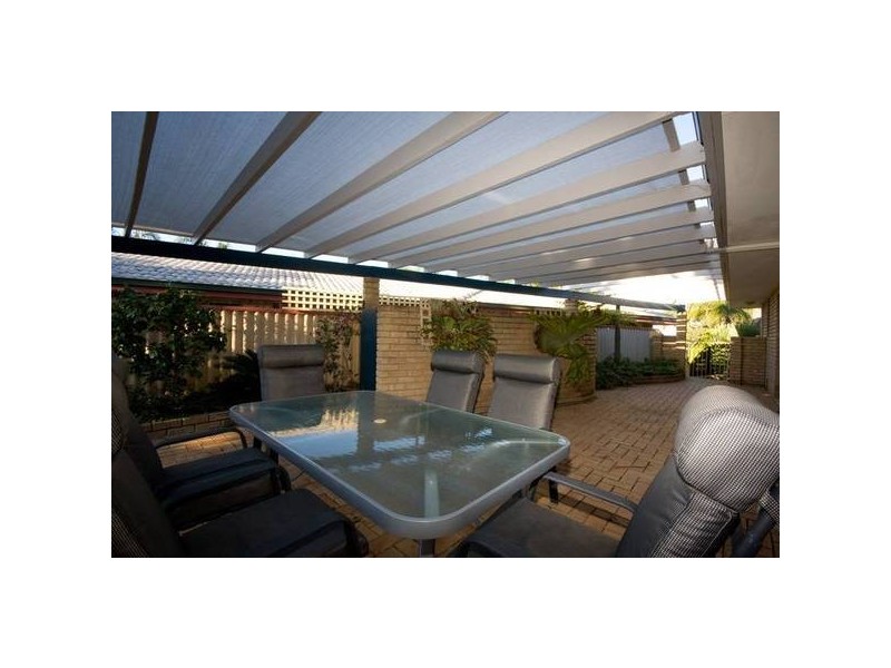 11 Tunis Place, Coogee WA 6166