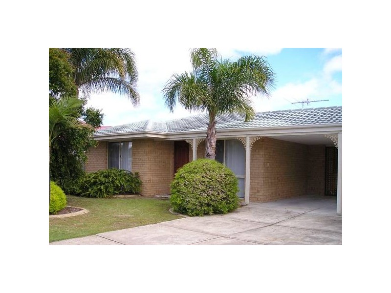 11 Jenniphur Court, Atwell WA 6164