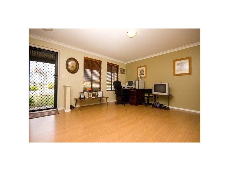 8 Auld Vista, Success WA 6164