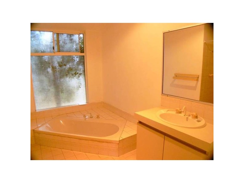 2 Cuvier Place, Yangebup WA 6164