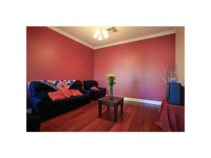 2 Sherbourne Corner, Success WA 6164