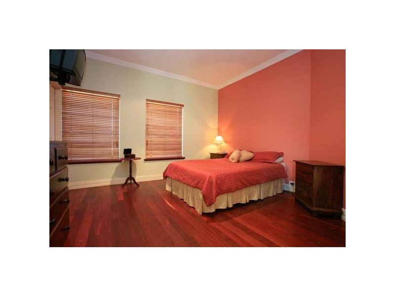 2 Sherbourne Corner, Success WA 6164