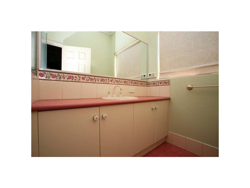 2 Sherbourne Corner, Success WA 6164