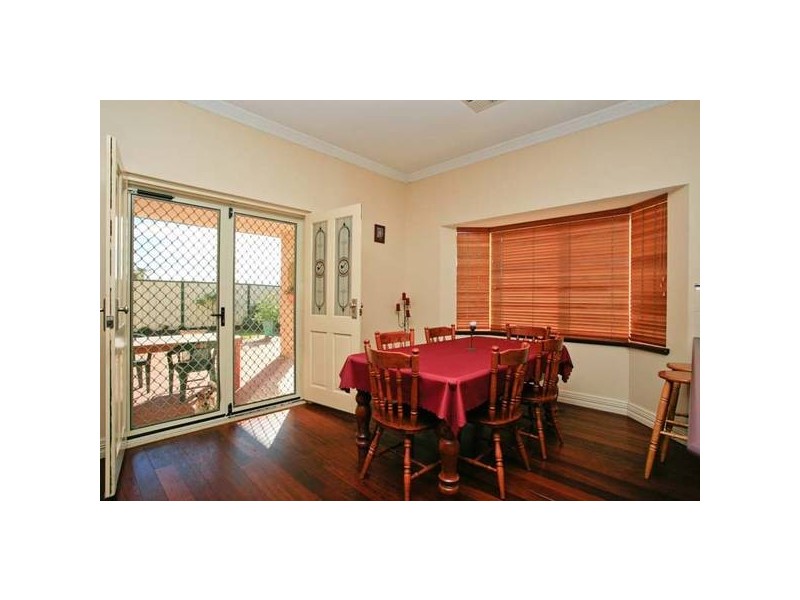 2 Sherbourne Corner, Success WA 6164