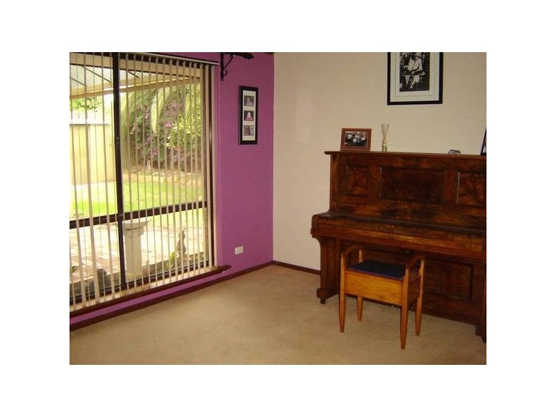 17 Allamanda Drive, South Lake WA 6164