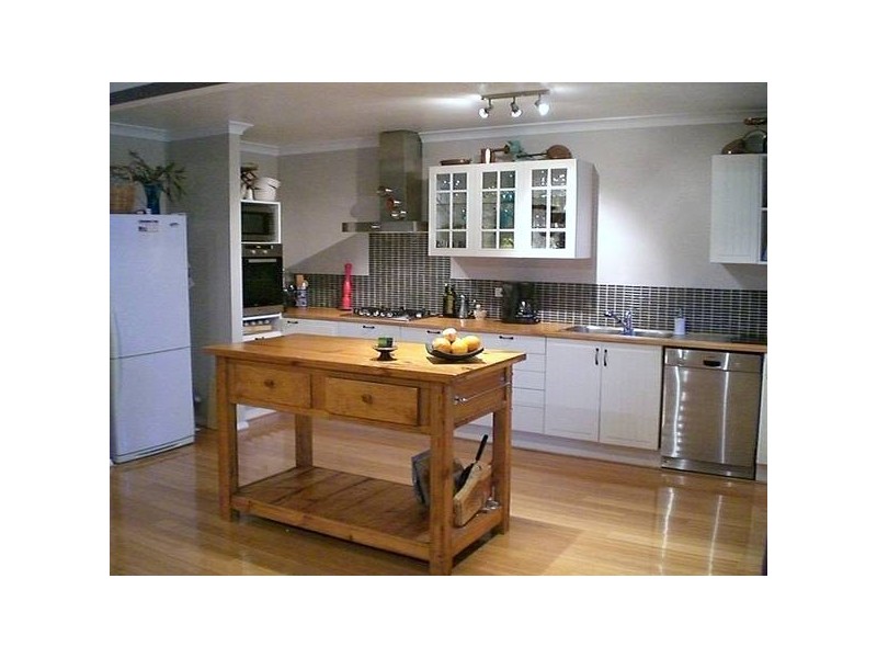 140 OLD DAIRY COURT, Oakford WA 6121