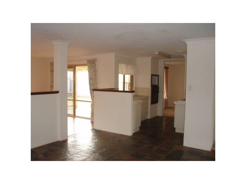 17 Carnation Place, Yangebup WA 6164