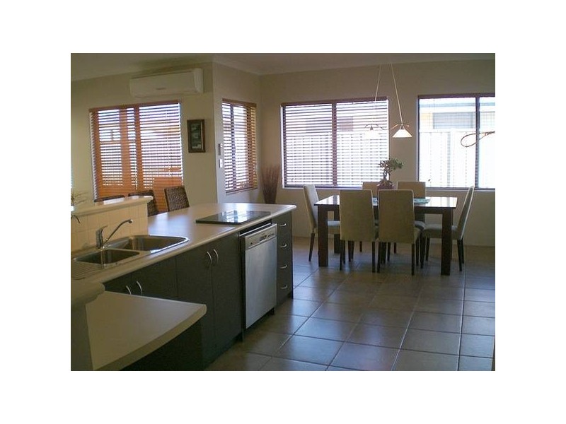 13 Friarbird Terrace, Beeliar WA 6164