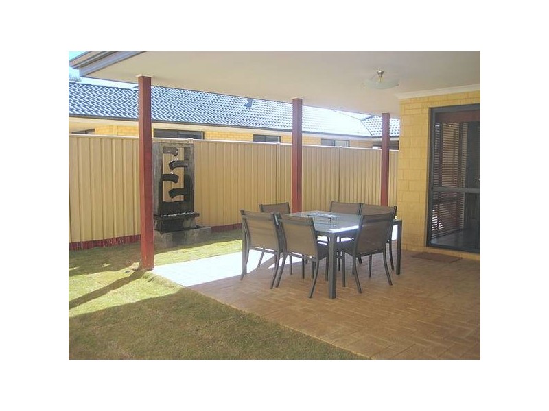 13 Friarbird Terrace, Beeliar WA 6164