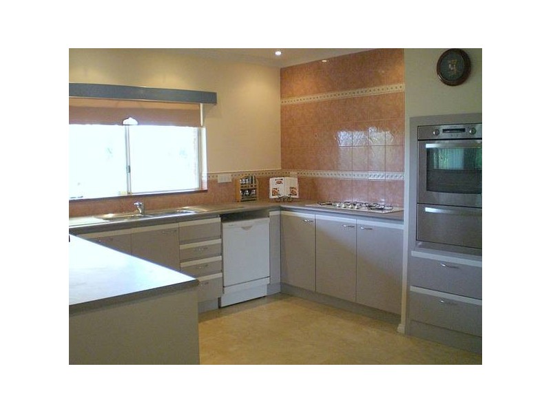 89 FOXTON DRIVE, Oakford WA 6121