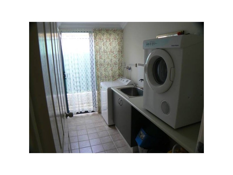 31A Ellesmere Circuit, Success WA 6164