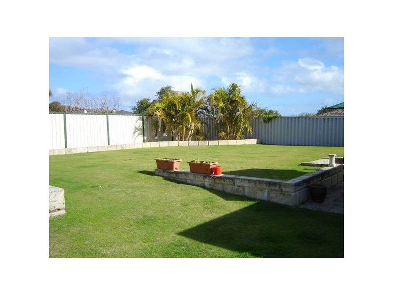 14 McLernon Place, South Lake WA 6164