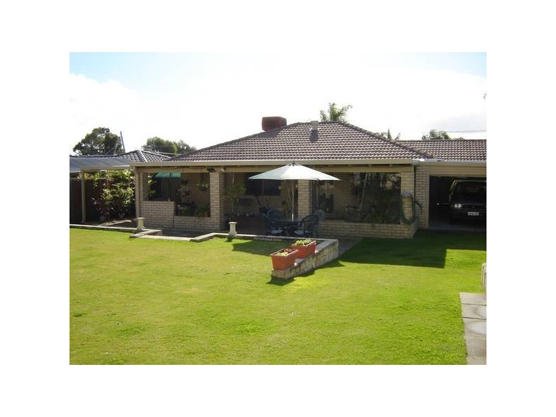 14 McLernon Place, South Lake WA 6164