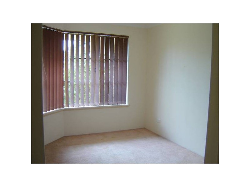 10 Catalpa Crescent, South Lake WA 6164