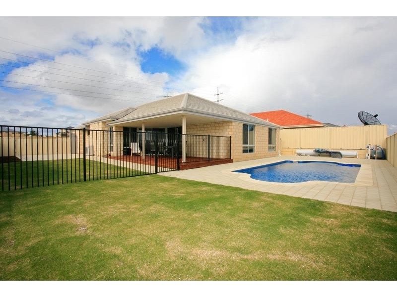 60 Birchley Road, Beeliar WA 6164