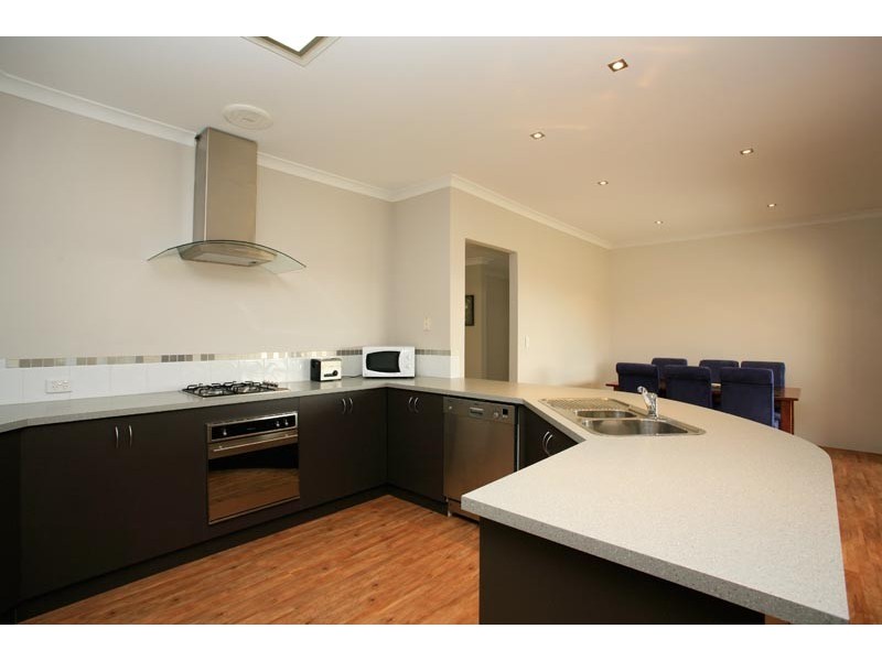 60 Birchley Road, Beeliar WA 6164