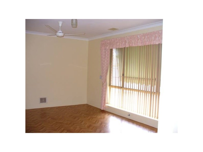 5B Medlar Grove, South Lake WA 6164