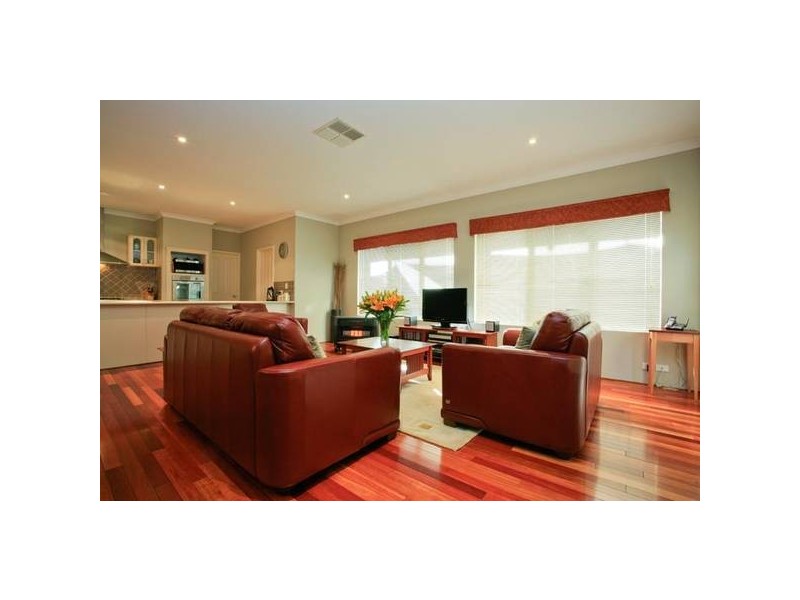 9 Cotter Loop, Success WA 6164