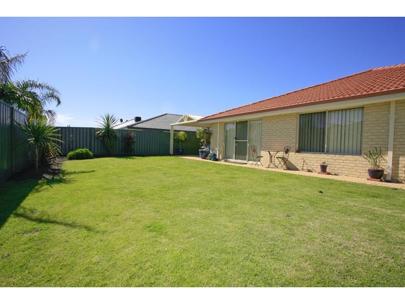 218 Tapper Road, Atwell WA 6164