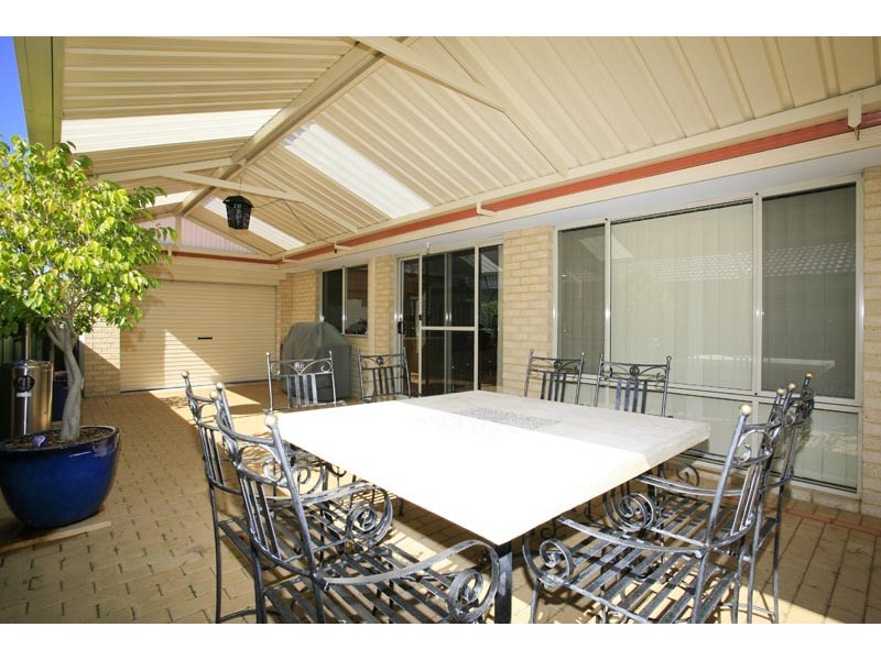 218 Tapper Road, Atwell WA 6164