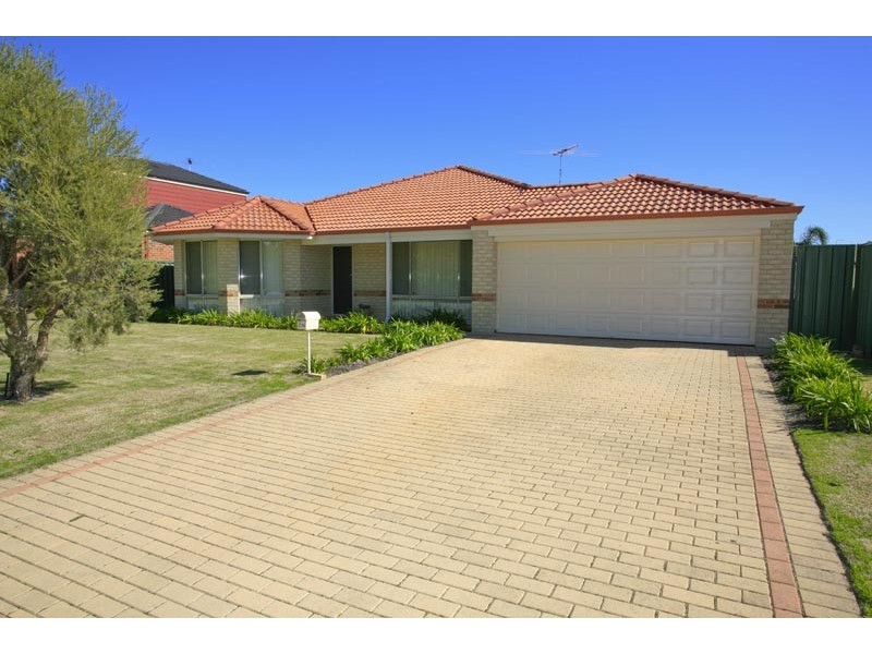 218 Tapper Road, Atwell WA 6164