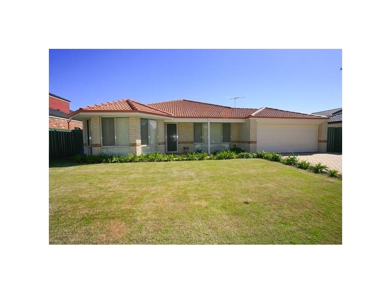 218 Tapper Road, Atwell WA 6164