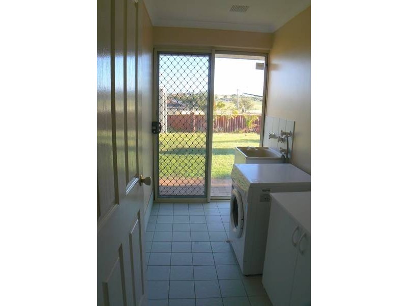 14 Yangebup Road, Yangebup WA 6164